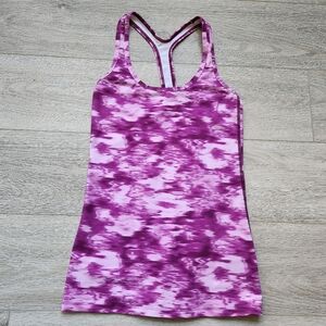 The North Face Purple Tie Dye Tank Top Womens Small Racerback Activewear Workout